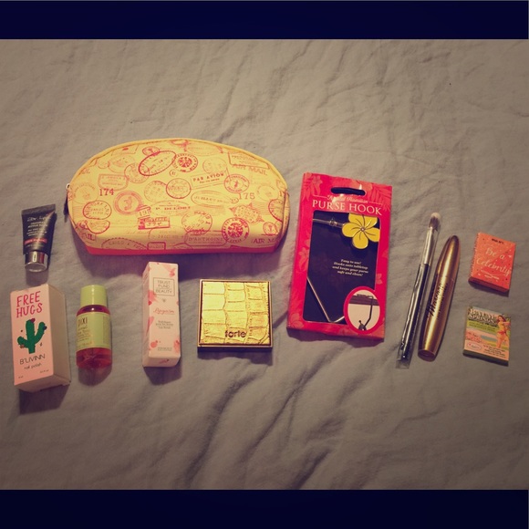 ipsy Other - Ipsy sample bag